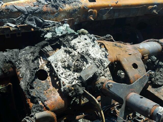 JF1SF65652H732108 - 2002 SUBARU FORESTER S 烧焦的 照片 8