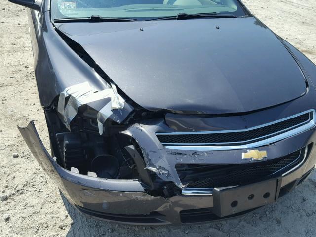 1G1ZB5E02CF335438 - 2012 CHEVROLET MALIBU LS GRAY photo 9
