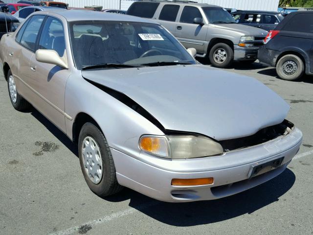 4T1BG12K8TU711141 - 1996 TOYOTA CAMRY DX GOLD photo 1