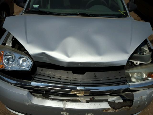 1G1ZT64804F151353 - 2004 CHEVROLET MALIBU MAX 银色 照片 7