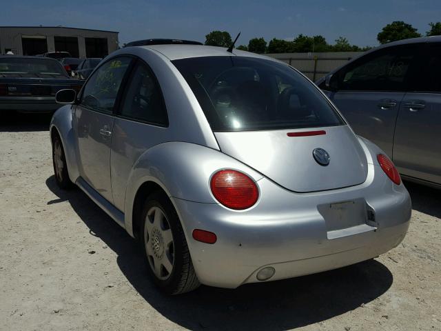 3VWCB21C51M435507 - 2001 VOLKSWAGEN NEW BEETLE 银色 照片 3