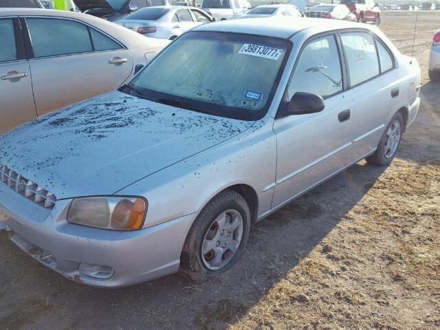 KMHCG45C12U268078 - 2002 HYUNDAI ACCENT GL SILVER photo 2