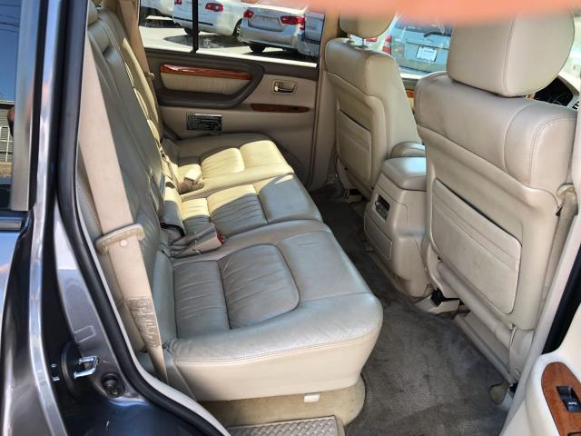 JTJHT00W043547270 - 2004 LEXUS LX 470 GRAY photo 6