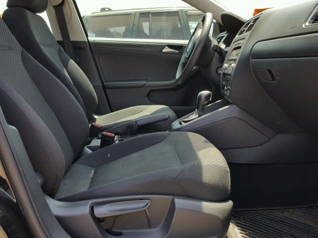 3VW2K7AJ1DM382333 - 2013 VOLKSWAGEN JETTA BASE 黑色 照片 5