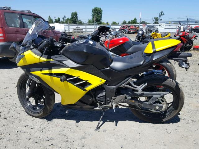 JKAEX8B14HDA40878 - 2017 KAWASAKI EX300 B YELLOW photo 6