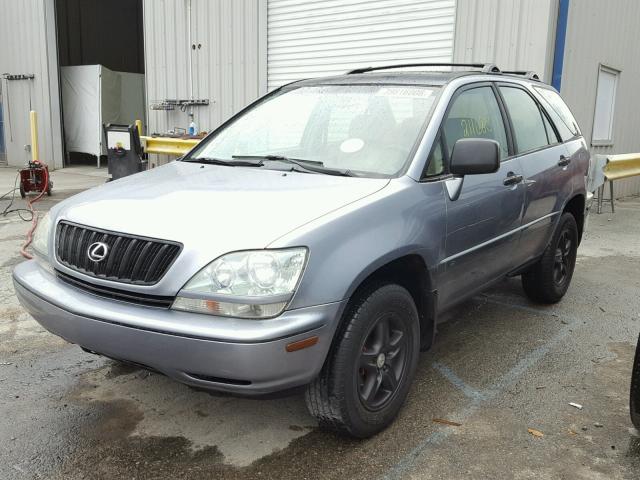 JTJGF10U620123050 - 2002 LEXUS RX 300 BLUE photo 2