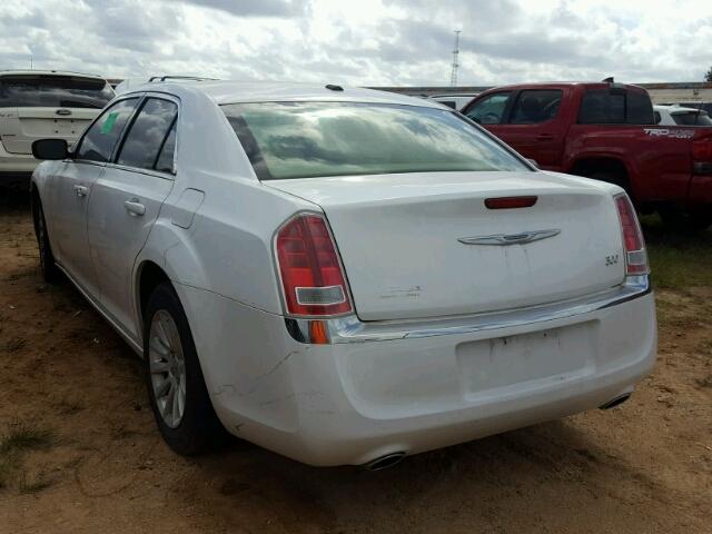 2C3CCAAG0DH612078 - 2013 CHRYSLER 300 WHITE photo 3