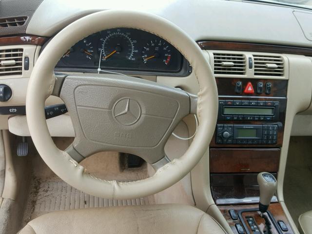 WDBJF70H3XA823901 - 1999 MERCEDES-BENZ E 430 WHITE photo 9