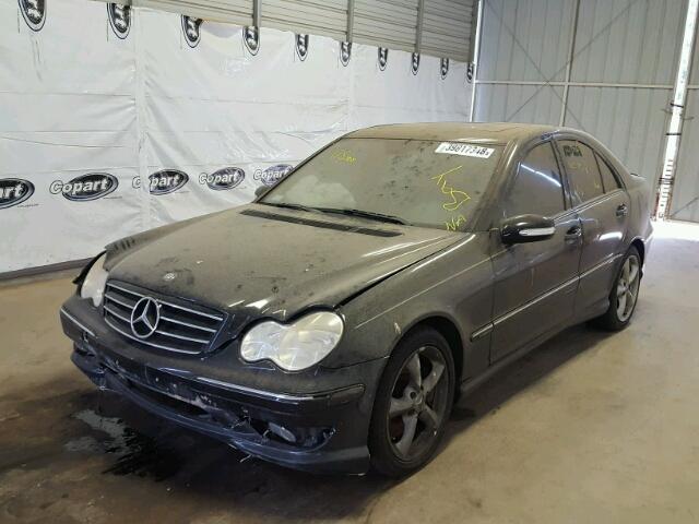 WDBRF52H26A886152 - 2006 MERCEDES-BENZ C GENERATI BLACK photo 2