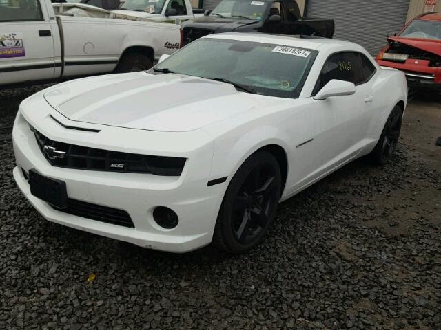 2G1FK1EJ5A9182693 - 2010 CHEVROLET CAMARO SS WHITE photo 2