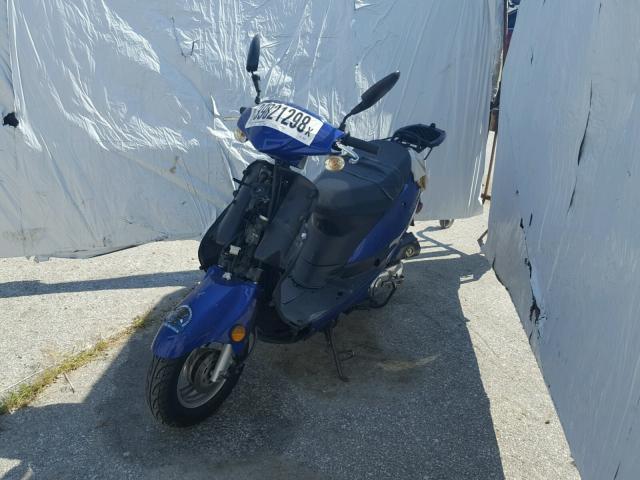 15YACBPA2F1109075 - 2015 OTHER SCOOTER BLUE photo 2