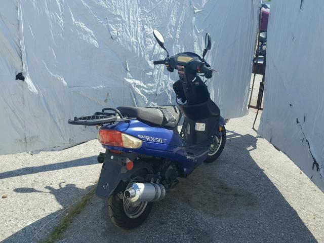 15YACBPA2F1109075 - 2015 OTHER SCOOTER BLUE photo 4