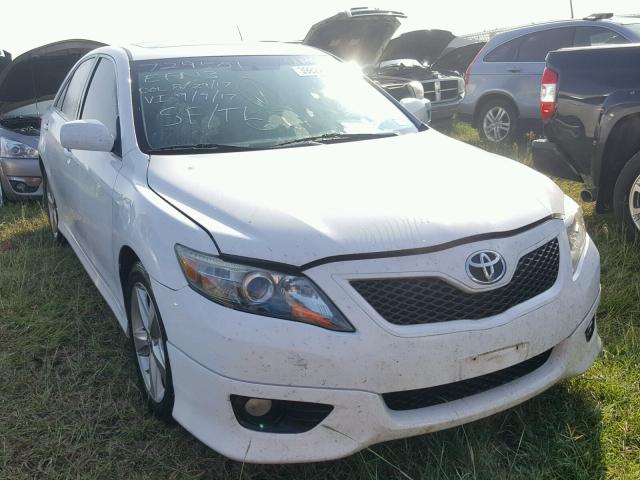 4T1BF3EK2BU729501 - 2011 TOYOTA CAMRY WHITE photo 1