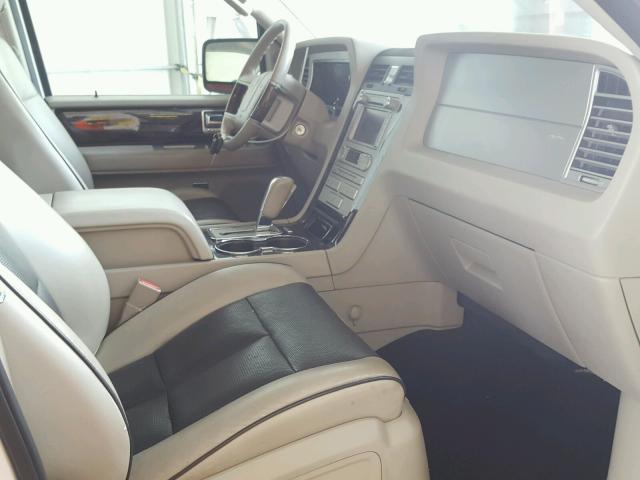 5LMJJ2J57AEJ05235 - 2010 LINCOLN NAVIGATOR WHITE photo 5
