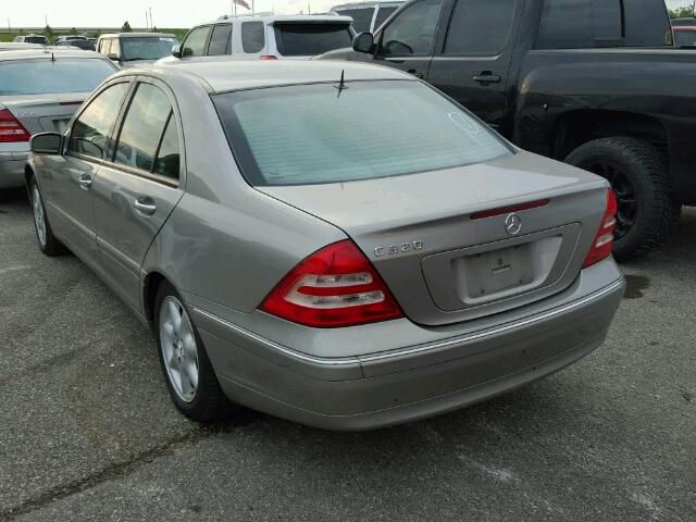 WDBRF61J33F400604 - 2003 MERCEDES-BENZ C 240 GRAY photo 3