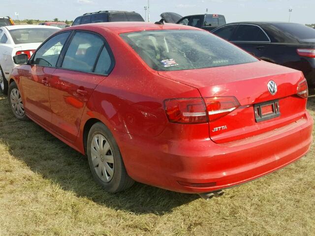 3VW2K7AJXFM403019 - 2015 VOLKSWAGEN JETTA RED photo 3