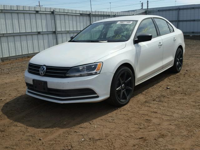3VW1K7AJ7FM285975 - 2015 VOLKSWAGEN JETTA BASE Սպիտակ լուսանկար 2