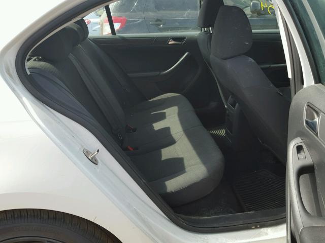 3VW1K7AJ7FM285975 - 2015 VOLKSWAGEN JETTA BASE Սպիտակ լուսանկար 6