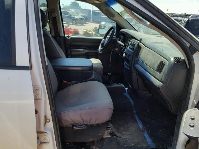 3D7KU28C54G166626 - 2004 DODGE RAM 2500 S WHITE photo 5