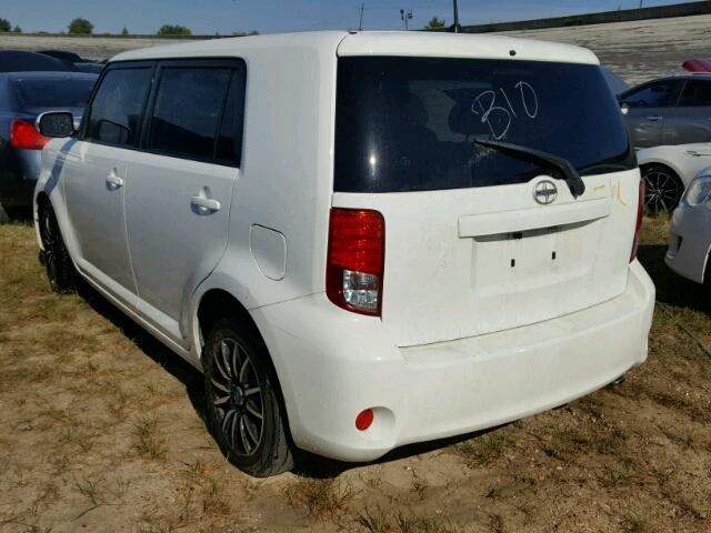 JTLZE4FEXCJ002893 - 2012 TOYOTA SCION XB WHITE photo 3