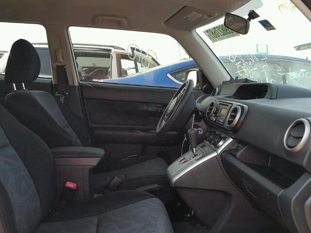 JTLZE4FEXCJ002893 - 2012 TOYOTA SCION XB Blanco foto 5