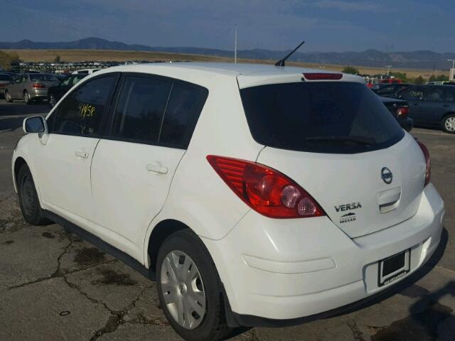 3N1BC1CP8BL516789 - 2011 NISSAN VERSA WHITE photo 3