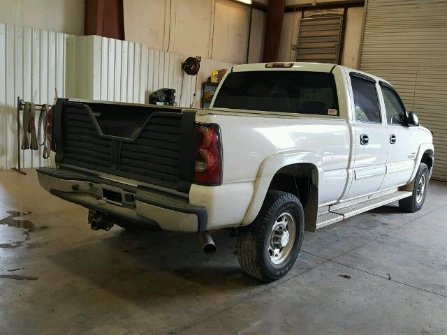 1GCHC23234F189538 - 2004 CHEVROLET SILVERADO WHITE photo 4