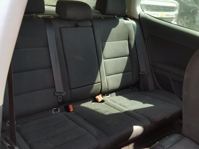 WVWAB7AJ4DW088567 - 2013 VOLKSWAGEN GOLF WHITE photo 6