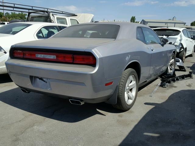 2C3CDYAG7EH101149 - 2014 DODGE CHALLENGER SILVER photo 4