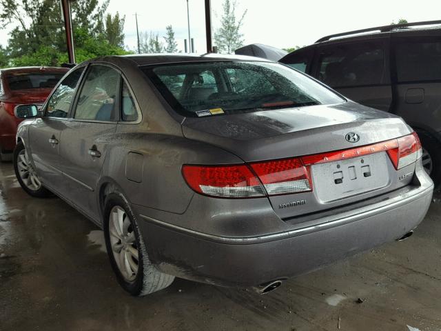 KMHFC46F56A102137 - 2006 HYUNDAI AZERA SE GRAY photo 3