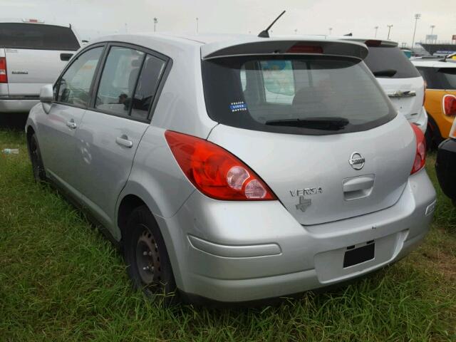 3N1BC13E39L461368 - 2009 NISSAN VERSA SILVER photo 3