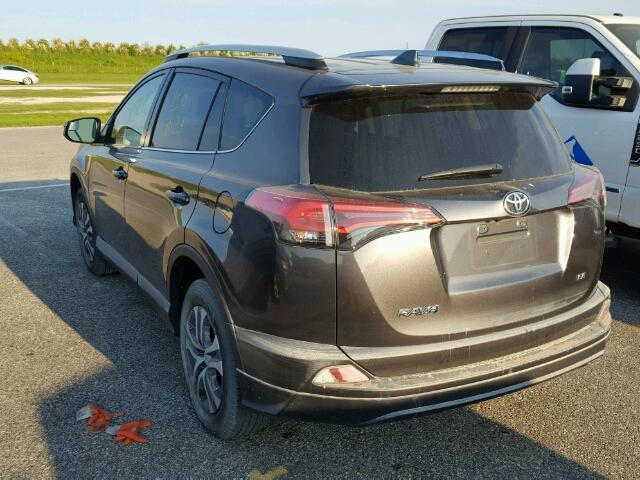 2T3ZFREV5GW256073 - 2016 TOYOTA RAV4 LE Grafit foto 3