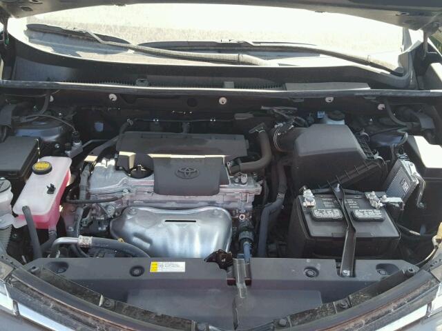 2T3ZFREV5GW256073 - 2016 TOYOTA RAV4 LE Grafit foto 7
