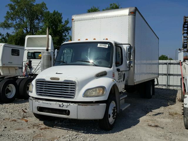 1FVACWCT94HM91149 - 2004 FREIGHTLINER M2 106 MED WHITE photo 2