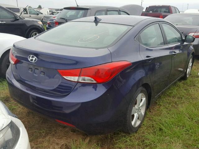 5NPDH4AE7DH296090 - 2013 HYUNDAI ELANTRA BLUE photo 4