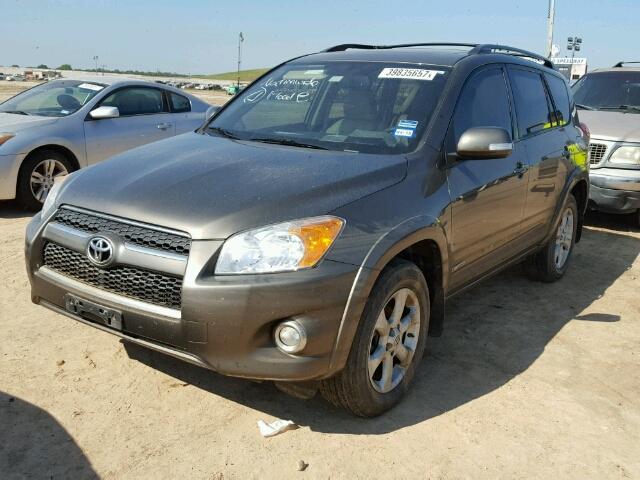 2T3DF4DV5CW232445 - 2012 TOYOTA RAV4 GRAY photo 2