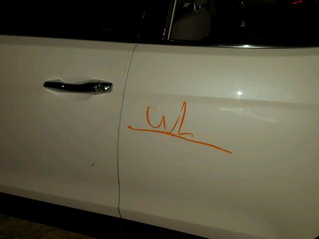 5XYZT3LB5FG284130 - 2015 HYUNDAI SANTA FE S 白色 照片 9