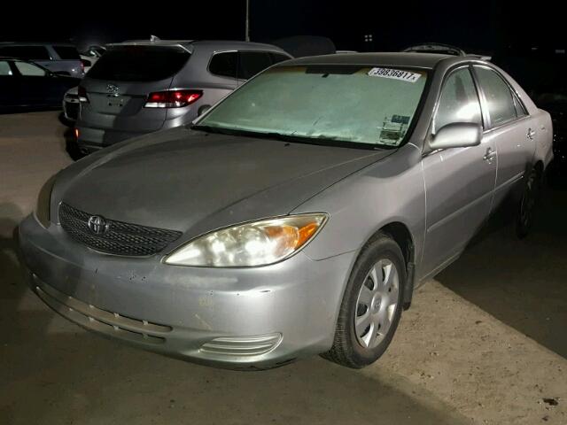 4T1BE32KX3U240482 - 2003 TOYOTA CAMRY LE SILVER photo 2