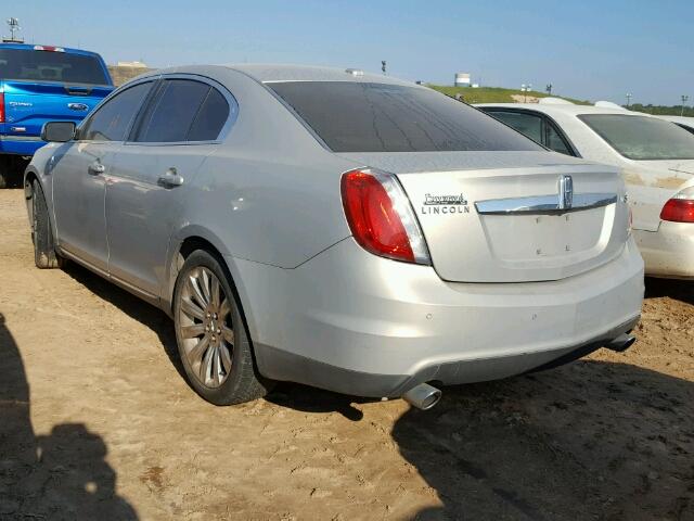 1LNHM93RX9G635409 - 2009 LINCOLN MKS WHITE photo 3