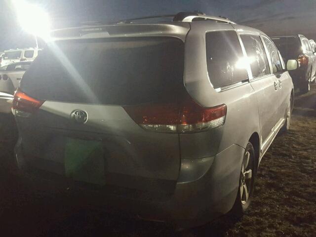 5TDKK3DC9CS233840 - 2012 TOYOTA SIENNA SILVER photo 4