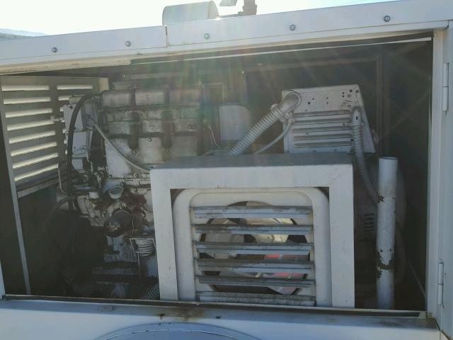 5330071 - 2004 UNKN GENERATOR WHITE photo 5