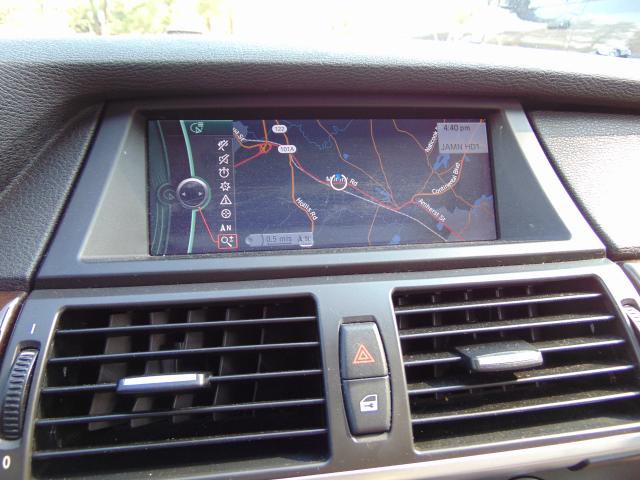 5UXZW0C56BL371192 - 2011 BMW X5 XDRIVE3 WHITE photo 10