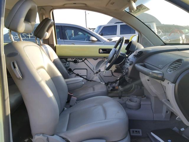 3VWCB21C91M464685 - 2001 VOLKSWAGEN NEW BEETLE 绿色 照片 5