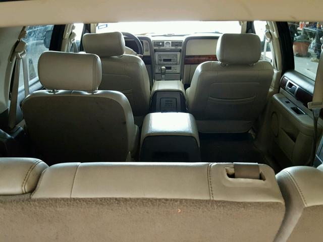 5LMFU27R04LJ27584 - 2004 LINCOLN NAVIGATOR BLACK photo 9