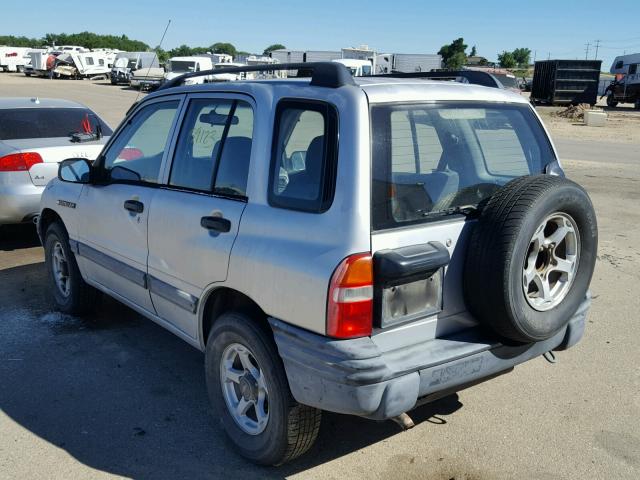 2CNBJ13C1Y6957690 - 2000 CHEVROLET TRACKER SILVER photo 3