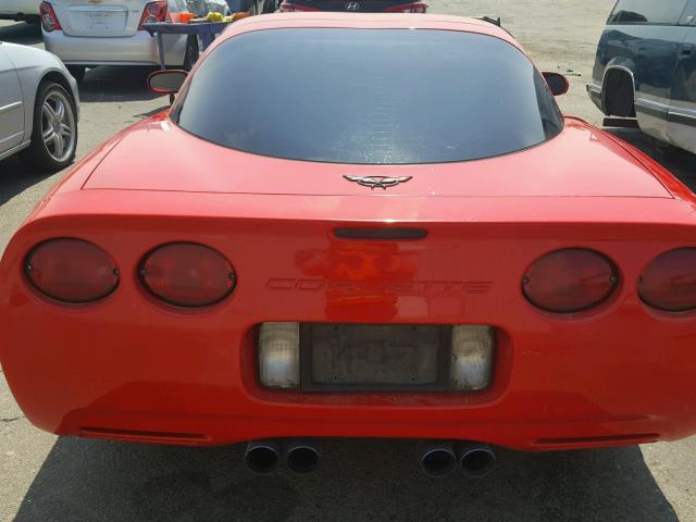 1G1YY22G525127469 - 2002 CHEVROLET CORVETTE RED photo 6