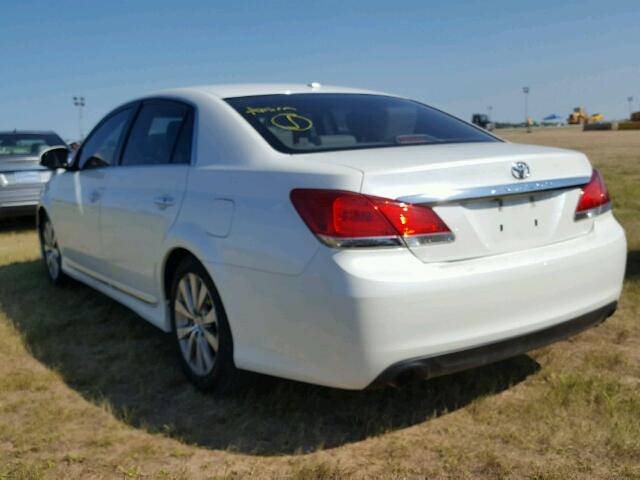 4T1BK3DB1BU384846 - 2011 TOYOTA AVALON BAS WHITE photo 3