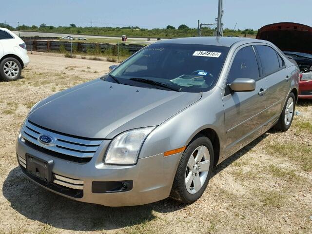 3FAHP07Z78R136680 - 2008 FORD FUSION SILVER photo 2