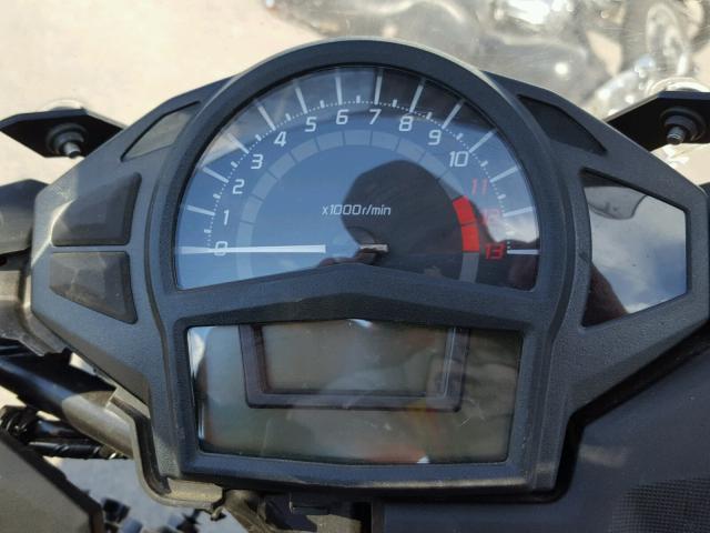 JKAEXEE14GDA23152 - 2016 KAWASAKI EX650 E RED photo 8