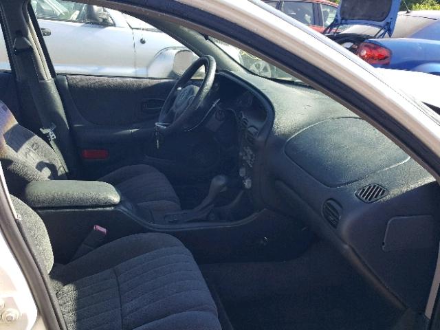 1G2WK52J52F131419 - 2002 PONTIAC GRAND PRIX WHITE photo 5